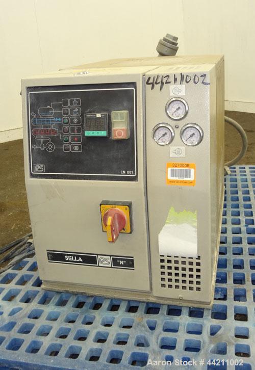 Used R. Sella Hot Oil Temerature Controller, Model NO. Approximate 6Kw heating capacity, 180 degrees C. maximum temperature. 3/60/220 volt. Includes a Gefran temperature controller. Built 2000. CE Ce...
