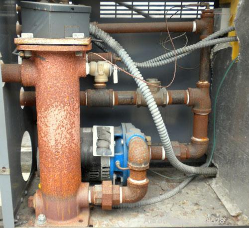 Used AEC Water Temperature Control Unit, Model TDW-1NX-Q. Heater rated 9 kW, 3/4 hp, 3/60/208-230/460 volt, 3450/2850 rpm pump. 1" inlet and outlet, maximum temperature rating 250 deg F. Mounted on c...