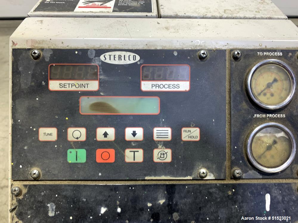 Unidad portátil de control de temperatura del agua Sterlco usada, modelo M2B2010-D.  Bomba de 1 HP, 35 GPM, presión de traba...