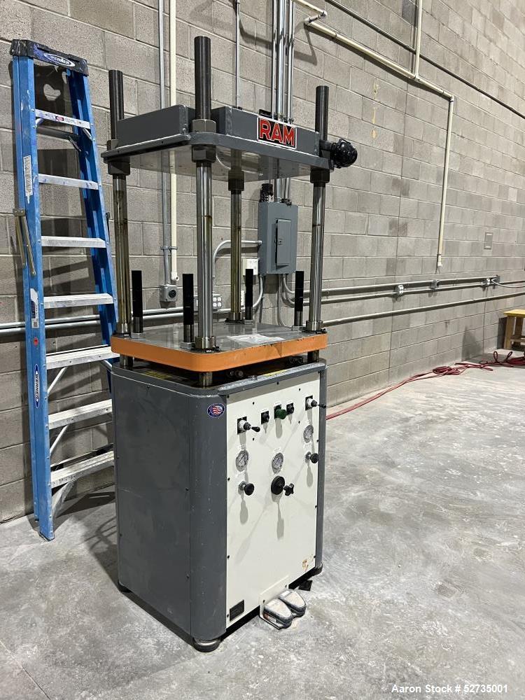 Used-RAM 30 Ton Studio Press