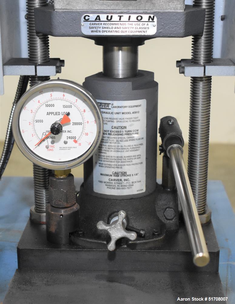Carver Standard Press, Model 3850 (Mini C). 12 Ton clamping force