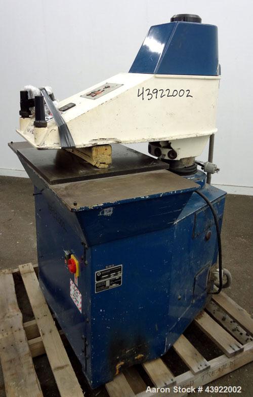Used United Shoe Machinery Swing Head Hydraulic Die Cutting Clicker Press, Approximately 25 Tons, Model DVSM-1. Bottom platen 20-1/4" front to back, 20-1/2" left to right. Top platen 17-7/8" front to...