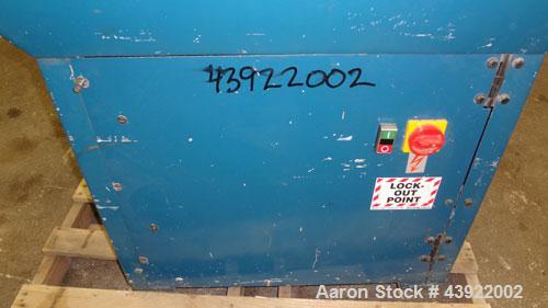 Used United Shoe Machinery Swing Head Hydraulic Die Cutting Clicker Press, Approximately 25 Tons, Model DVSM-1. Bottom platen 20-1/4" front to back, 20-1/2" left to right. Top platen 17-7/8" front to...