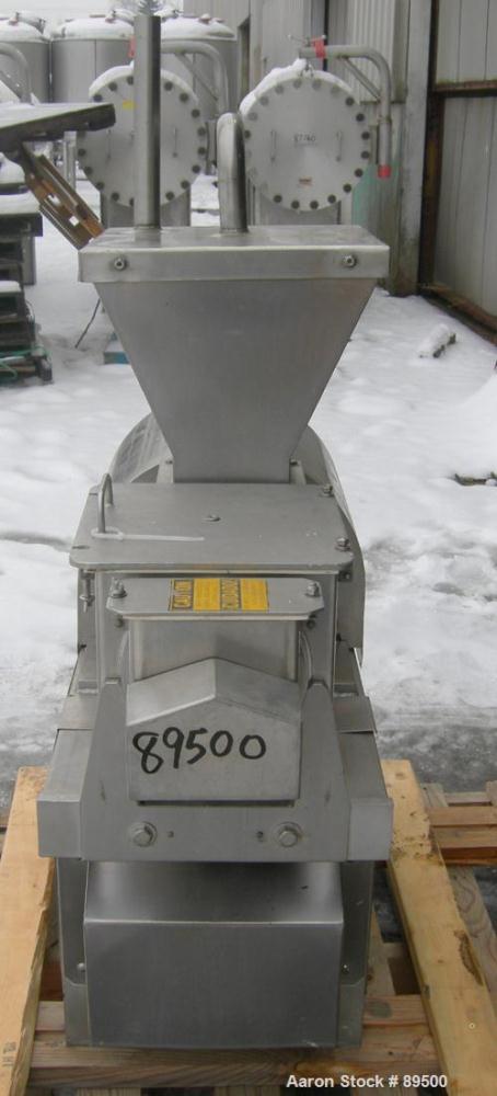 USED: Brown International extractor finisher, model 2200, 304 stainless steel. Approximate 5" diameter x 16" long plastic screw. 304 stainless steel screen area. Driven by an approximate 2 hp motor. ...