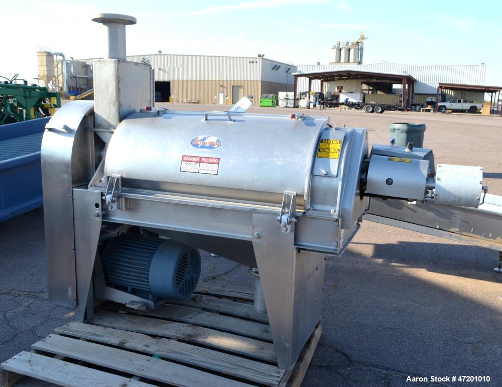 Used Brown International Extractor Finisher De-Watering Separator, Model 2503, Stainless Steel. Input capacity up to 200 gallons per minute depending on product. Approximate 12" diameter x 38" long s...