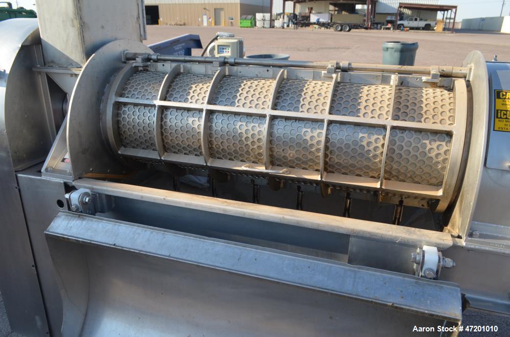 Used Brown International Extractor Finisher De-Watering Separator, Model 2503, Stainless Steel. Input capacity up to 200 gallons per minute depending on product. Approximate 12" diameter x 38" long s...