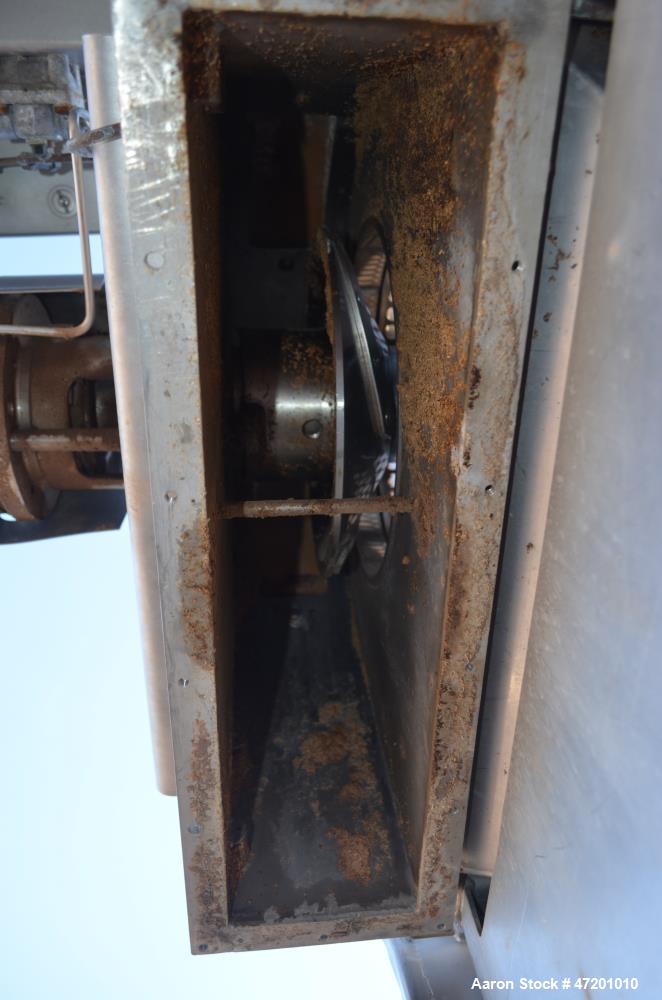 Used Brown International Extractor Finisher De-Watering Separator, Model 2503, Stainless Steel. Input capacity up to 200 gallons per minute depending on product. Approximate 12" diameter x 38" long s...