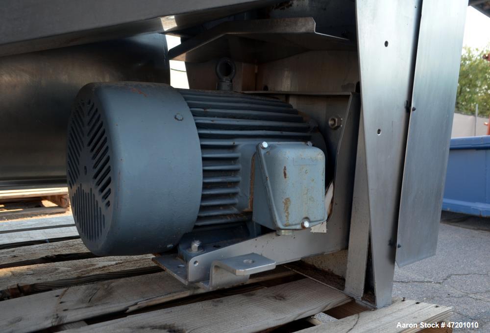 Used Brown International Extractor Finisher De-Watering Separator, Model 2503, Stainless Steel. Input capacity up to 200 gallons per minute depending on product. Approximate 12" diameter x 38" long s...
