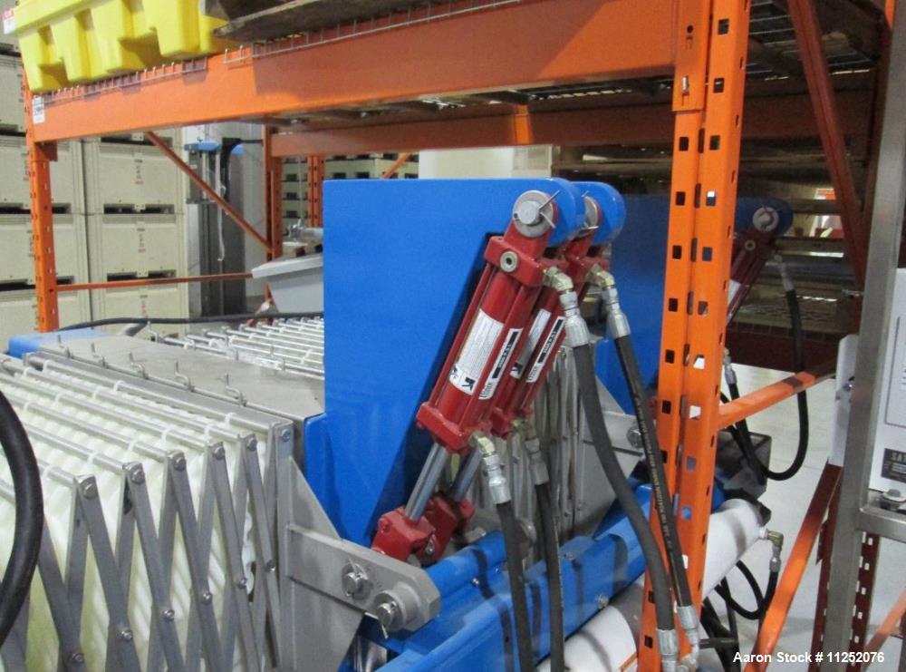 Used Goodnature SX280 Juice and Cider Press. Press is rated for output of up to 450 gallons/hour (1700 liters/hour), 2-3 tons/hour. Press features "squeezebox" design plates constructed of stainless ...