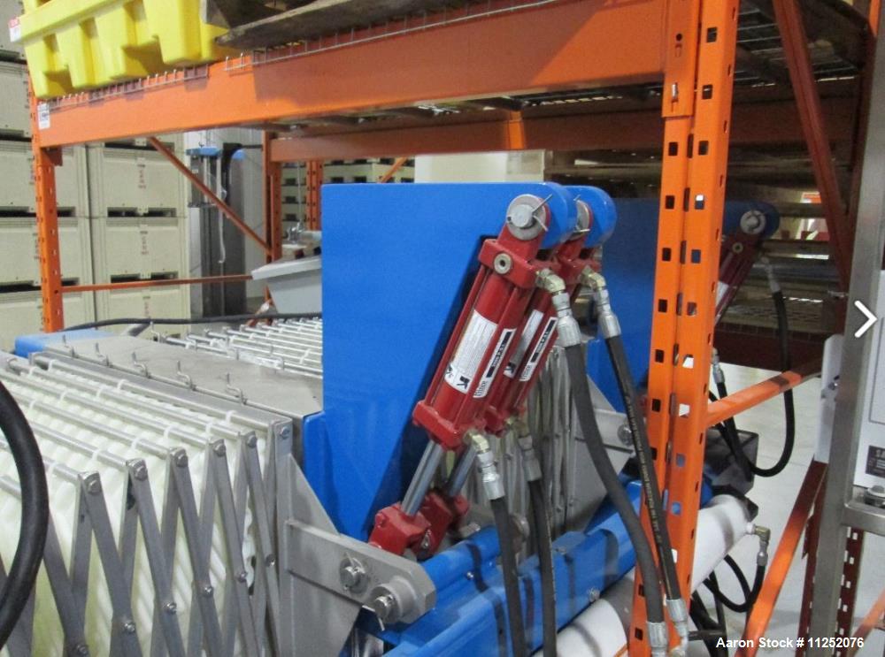 Used Goodnature SX280 Juice and Cider Press. Press is rated for output of up to 450 gallons/hour (1700 liters/hour), 2-3 tons/hour. Press features "squeezebox" design plates constructed of stainless ...