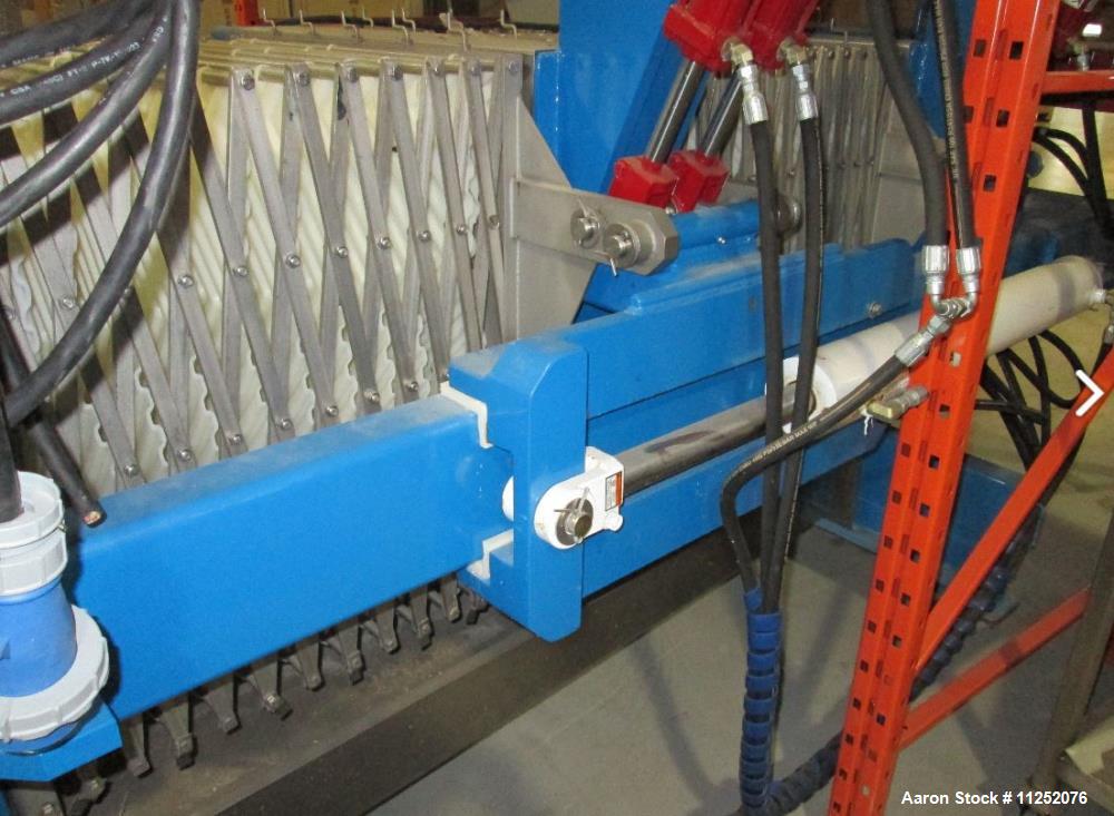 Used Goodnature SX280 Juice and Cider Press. Press is rated for output of up to 450 gallons/hour (1700 liters/hour), 2-3 tons/hour. Press features "squeezebox" design plates constructed of stainless ...
