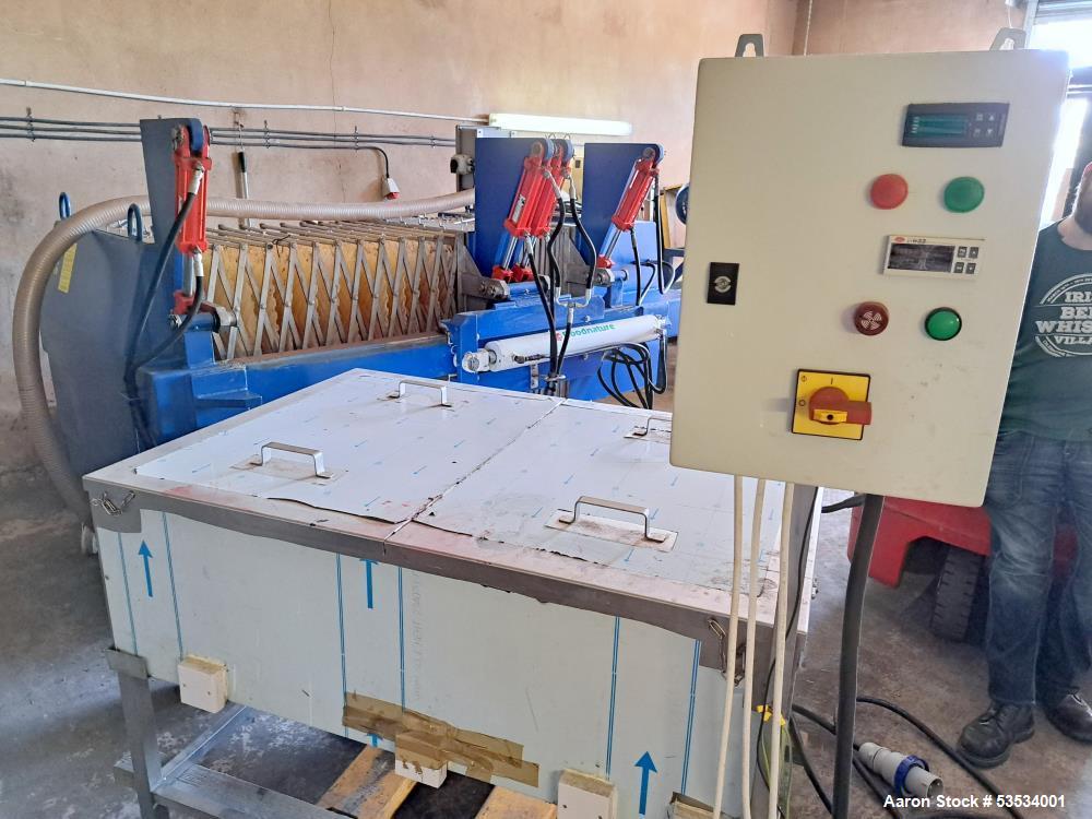 Goodnature Juice and Cider Press, Model SX280.