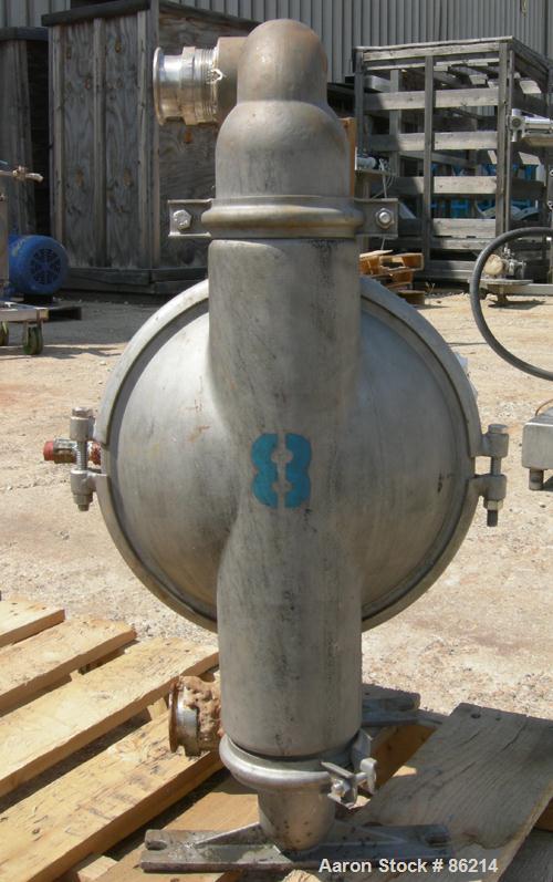 USED: Wilden air operated double diaphragm pump, model M8, 316 stainless steel. Rated 163 gallons per minute, 1/4" max solids handling, 125 psi. 2-1/2" NPT inlet/outlet.