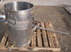 Used Graco Air Operated President Drum Pump, Model 224-348, Series L92A, 304 stainless steel. Rated 3 gallons per minute at 180 psi. Ratio 10:1. Includes a 30 gallon 304 stainless steel tank. 17 1/2