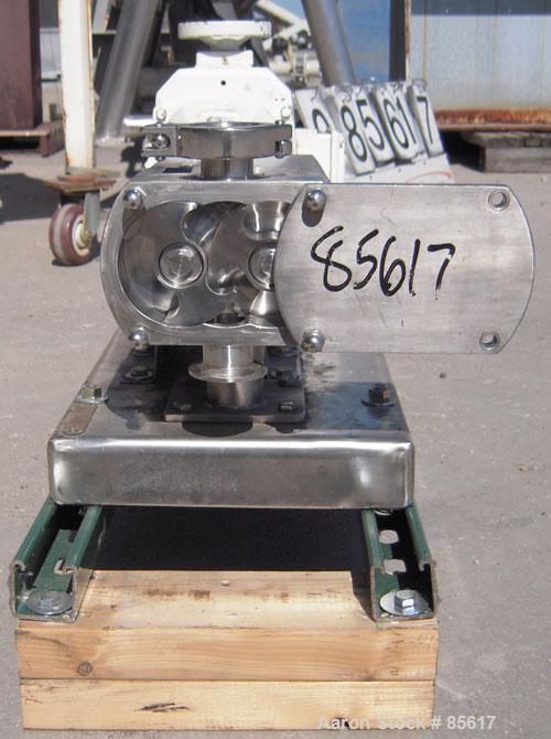 Used Flowtech Unibloc Rotary Positive Displacement Pump, Model 5000, Series 300, 316 Stainless Steel, Horizontal. Approximate 28 gallons per minute capacity. 1" tri-clamp inlet/outlet. (2) 2 lobe sta...