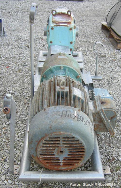 Used Waukesha Rotary Positive Displacement Pump, Model 220, 316 stainless steel. Approximate capacity 260 gallons per minute, .50 gallon displacement per revolution. 3 7/8" tri clamp inlet/outlet. Dr...