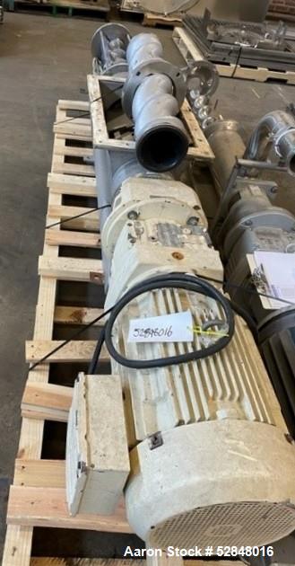 Used Seepex Progressive Cavity Pump, Model BT 35-12, 316 Stainless Steel. Flow rate 90 - 100 gpm at 250 psi. Hopper approximate 650mm x 370mm. 1-1/2" Tri-clamp CIP connection. 4" Tri-clamp discharge ...