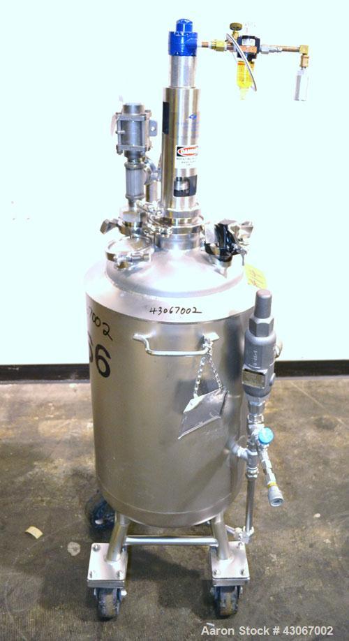 Used Alloy Products Reactor, 10 Gallon, Hastelloy C-22, Vertical. Approximately 12’’ diameter x 21’’ straight side, dished top and bottom. Internal rated 125 psi at -20 to 300 degrees F, 304 dimple j...