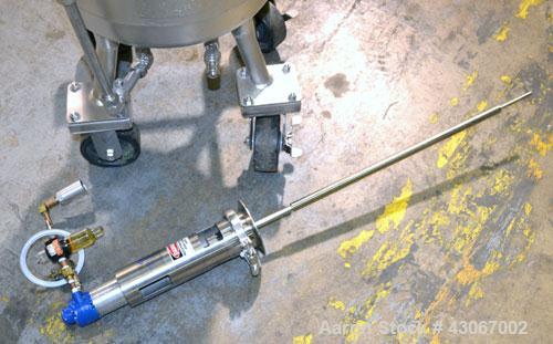 Used Alloy Products Reactor, 10 Gallon, Hastelloy C-22, Vertical. Approximately 12’’ diameter x 21’’ straight side, dished top and bottom. Internal rated 125 psi at -20 to 300 degrees F, 304 dimple j...