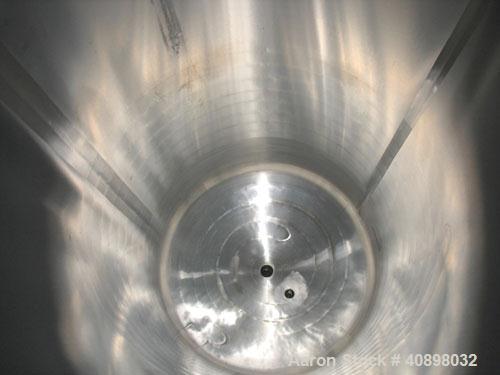 Used Apache Reactor Body, 1000 gallon, Hastelloy C276, vertical. 51'' diameter x 108'' straight side. Dished top and bottom. Internal rated 75 psi and full vacuum at 450 F. 304L stainless steel 1/2 p...