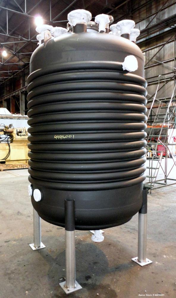 Unused- Holloway America Reactor, 1000 Gallon, Hastelloy C-276, Vertical. Approximate 62” Diameter x 70” straight side, dished top and bottom. Internal rated 60 psi at -76 to 500 degrees F, 304L Stai...