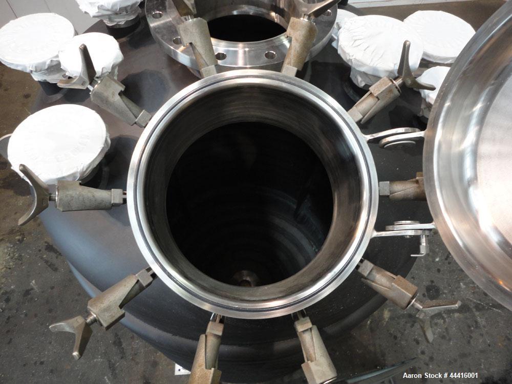 Unused- Holloway America Reactor, 1000 Gallon, Hastelloy C-276, Vertical. Approximate 62” Diameter x 70” straight side, dished top and bottom. Internal rated 60 psi at -76 to 500 degrees F, 304L Stai...