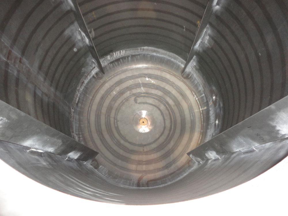 Unused- Holloway America Reactor, 1000 Gallon, Hastelloy C-276, Vertical. Approximate 62” Diameter x 70” straight side, dished top and bottom. Internal rated 60 psi at -76 to 500 degrees F, 304L Stai...