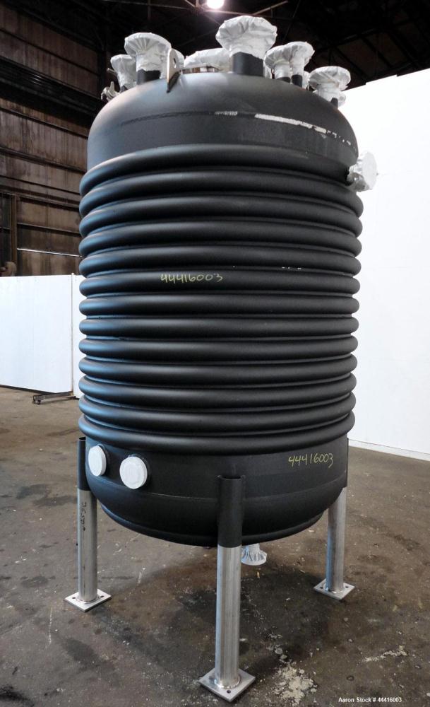 Unused- Holloway America Reactor, 1000 Gallon, Hastelloy C-276, Vertical. Approximate 62” Diameter x 70” straight side, dished top and bottom. Internal rated 60 psi at -76 to 500 degrees F, 304L Stai...