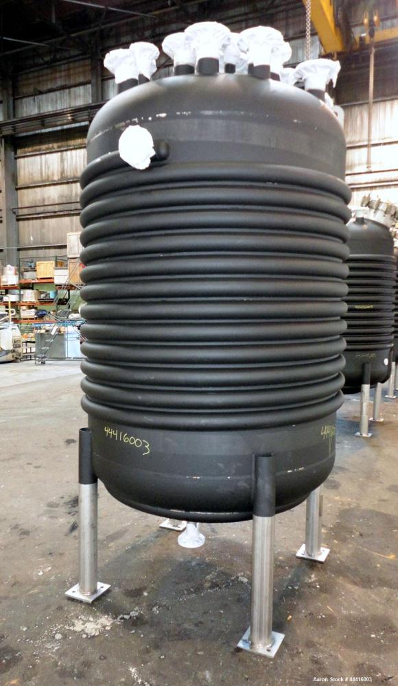 Unused- Holloway America Reactor, 1000 Gallon, Hastelloy C-276, Vertical. Approximate 62” Diameter x 70” straight side, dished top and bottom. Internal rated 60 psi at -76 to 500 degrees F, 304L Stai...
