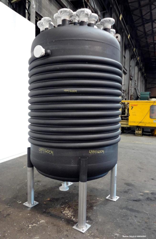 Unused- Holloway America Reactor, 1000 Gallon, Hastelloy C-276, Vertical. Approximate 62” Diameter x 70” straight side, dished top and bottom. Internal rated 60 psi at -76 to 500 degrees F, 304L Stai...