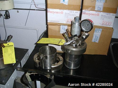 Used Parr Reactor, 1 Liter (0.26 Gallon), Hastelloy C. Internal rated 2000 psi at 350 deg F. Parr magnetic agitator, no drive. Serial #092800 20299. Price includes 15% buyer's premium. Not available ...