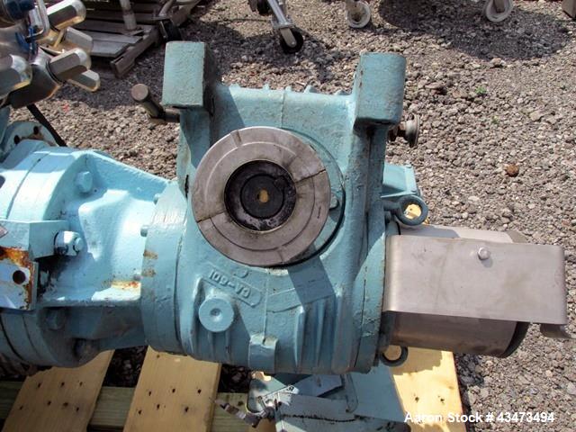 Used Pfaudler Reactor, 200 Gallon, Hastelloy C276, Vertical. Approximately 39" diameter x 31" straight side, semi elliptical top and bottom. Internal rated 75 psi & Full Vacuum at 450 degrees F. 3" H...