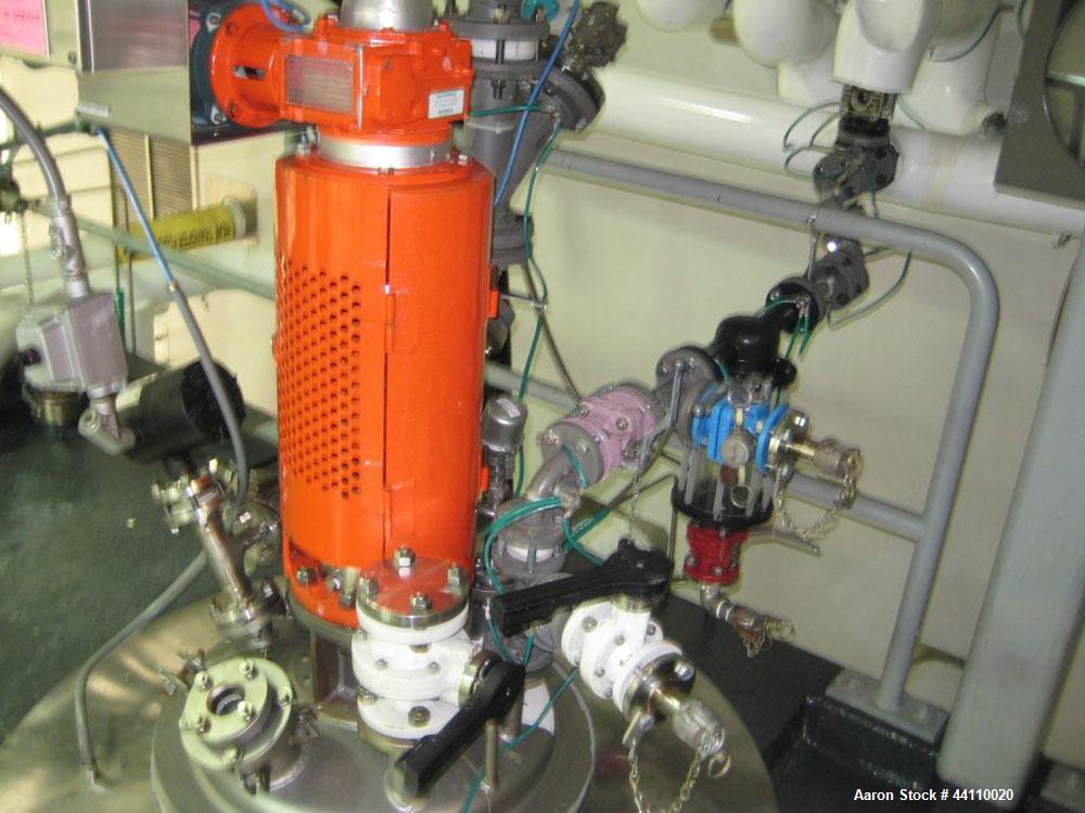 Used Roben Hastelloy C-22 Reactor, 50 Gallon. Dished heads. Internal Rated 100 psi/Full Vacuum at 395 degrees F. 304L Stainless steel jacket rated 150 psi/Full Vacuum at 395 degrees F. 24" dia x 25" ...