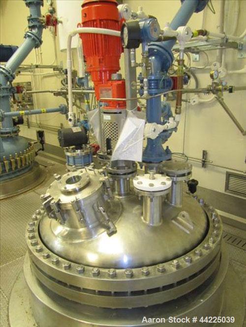 Used Robert Mitchell Reactor, 300 Gallon, Hastelloy C276. Bolt-on dish top, dished bottom. Internal rated 100 psi and full vacuum at 450 degrees F, jacket rated 150 psi and full vacuum at 450 degrees...