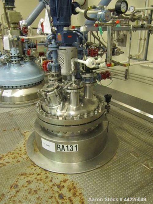 Used Robert Mitchell Reactor, 100 Gallon, Hastelloy C276. Bolt-on dish top, dished bottom. Internal rated 100 psi at 450 degrees F, 304L stainless steel jacket rated 150 psi at 450 degrees F.  3 Hp P...