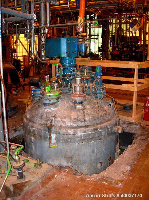 Used Used: DeDietrich glass lined reactor, 1000 gallon, 3008 blue glass. Approximately 5' diameter x 6' straight side, dish top and bottom. Internal rated 100/fv psi at 500 deg.f., jacket rated 90 ps...