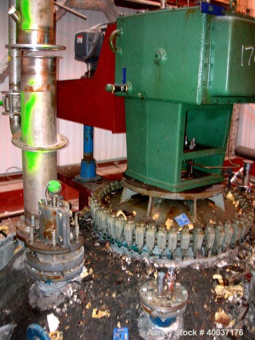 Used Used: DeDietrich glass lined reactor, 3000 gallon, 3008 blue glass. Approximately 8' diameter x 7' straight side, dish top and bottom. Internal rated 100/fv psi at 500 deg.f., jacket rated 90 ps...