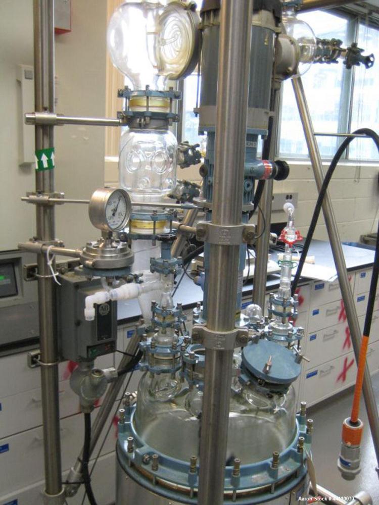 Used Buchi Glass Reactor, 30 Liter (7.9 Gallon). Internal rated +0.5/-1.0 bar at +200/-50 degrees C, jacket rated +10/-1.0 bar at +200/-60 degrees C. Bolted glass dished top, welded glass-lined (whit...