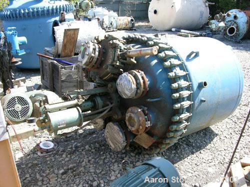 Used DeDietrich Glass Lined Clamp Top Reactor, 200 Gallon, 3008 Blue Glass. Approximately 40'' diameter x 40'' straight side. Clamp dish top, dish bottom. Internalrated 90/FV psi at 500 degrees F, ja...