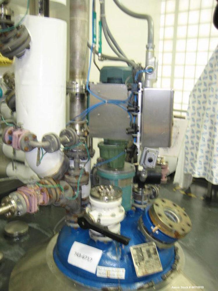 Used DeDietrich Glass Lined Reactor, 100 Gallon. Internal rated 100 psi & Full Vacuum at 500 degrees F, jacket rated 150 psi & Full Vacuum at 500 degrees F. Type 3009 Blue Glass. Bolted top, welded c...