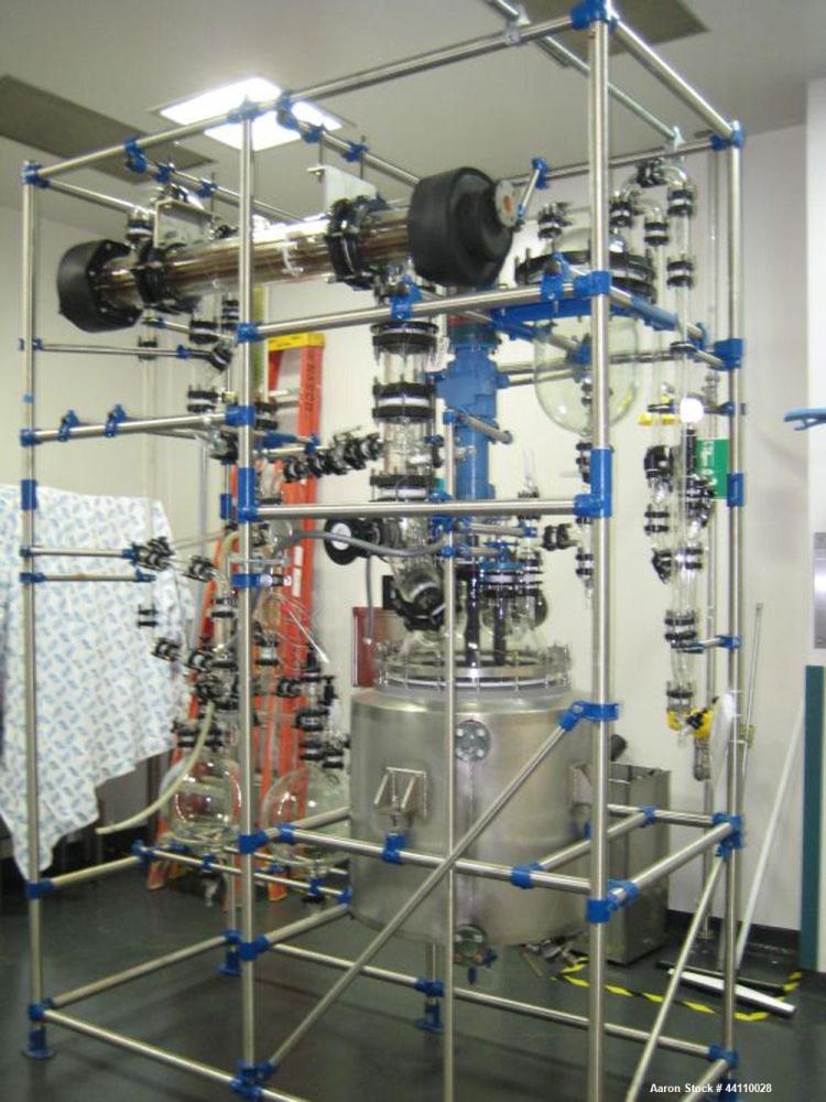 Unused- DeDietrich Glass Lined Reactor, 21 Gallon. Internal rated 15 psi & Full Vacuum at 482 degrees F, jacket rated 145 psi & Full Vacuum at 482 degrees F. Type 3009 Glass. QVF top. 304 Stainless S...