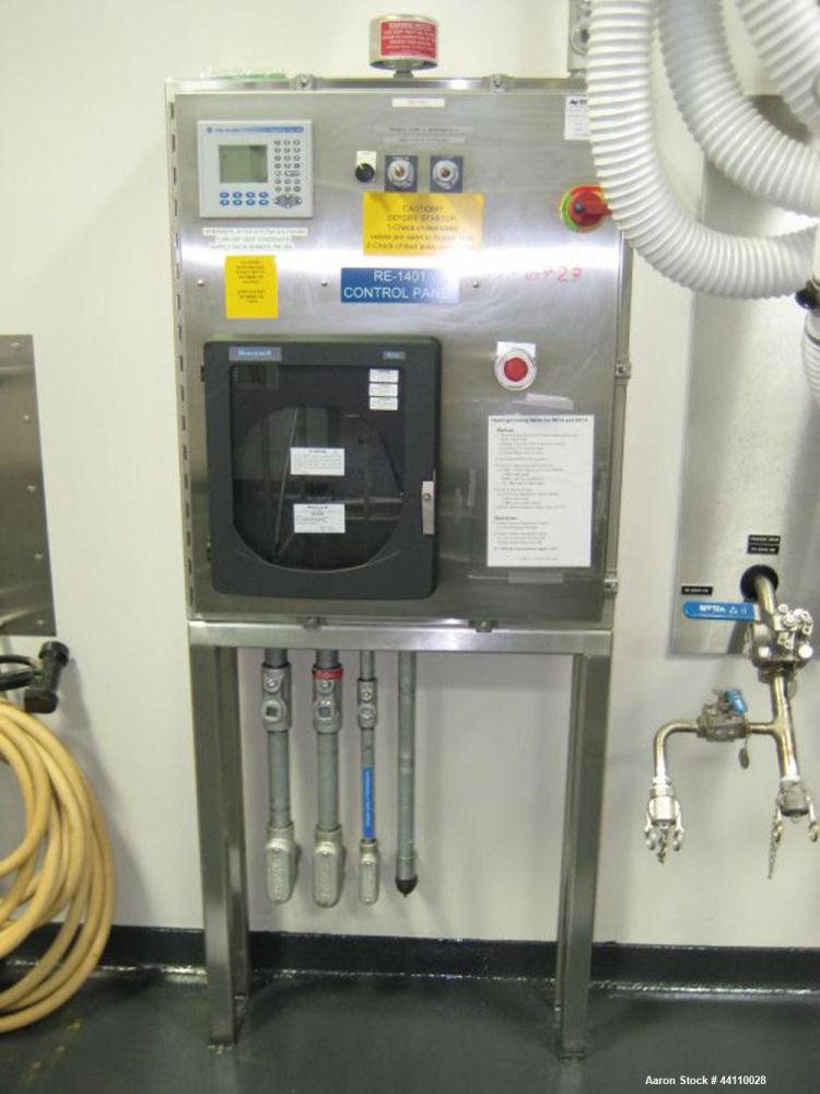 Unused- DeDietrich Glass Lined Reactor, 21 Gallon. Internal rated 15 psi & Full Vacuum at 482 degrees F, jacket rated 145 psi & Full Vacuum at 482 degrees F. Type 3009 Glass. QVF top. 304 Stainless S...