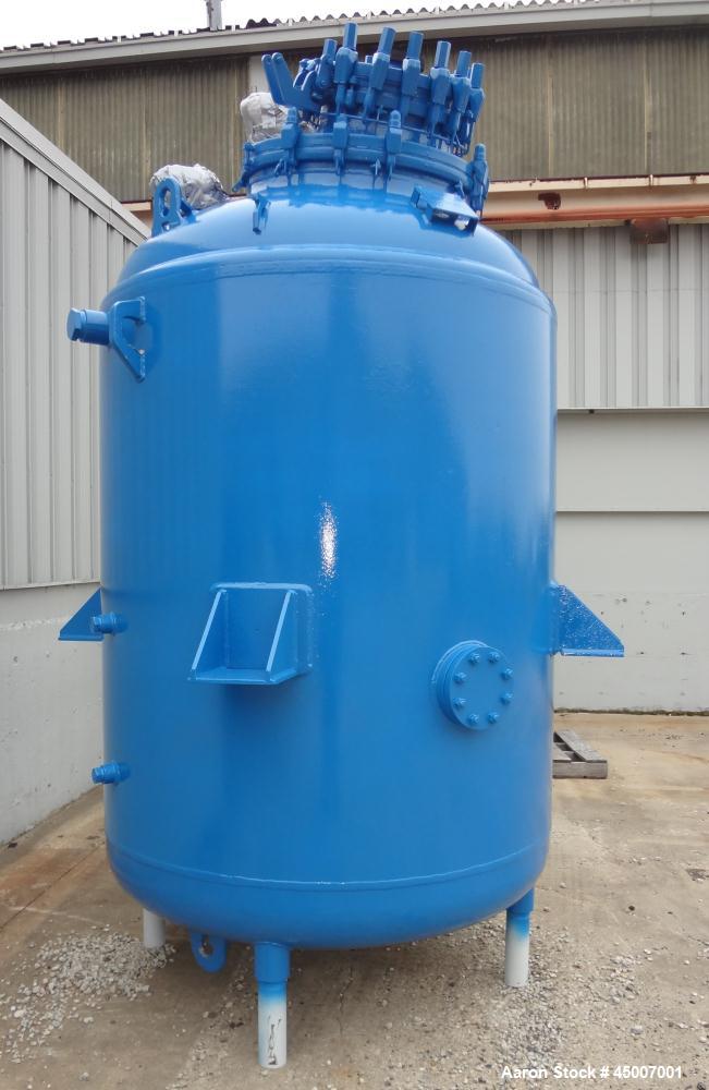 Used DeDietrich 1000 Gallon Glass Lined Reactor Body with 30" great cover and 14" x 18" oval manway with cover. Model SA-1000. Type 3008 blue glass. Approximately 60" diameter x 72" straight side. Di...