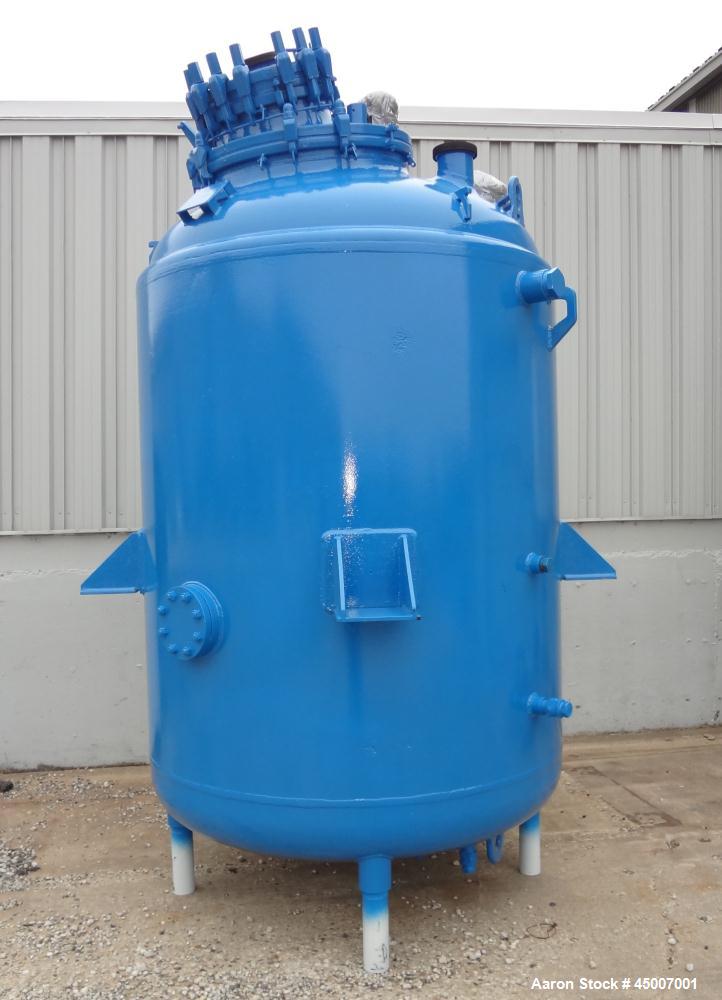 Used DeDietrich 1000 Gallon Glass Lined Reactor Body with 30" great cover and 14" x 18" oval manway with cover. Model SA-1000. Type 3008 blue glass. Approximately 60" diameter x 72" straight side. Di...