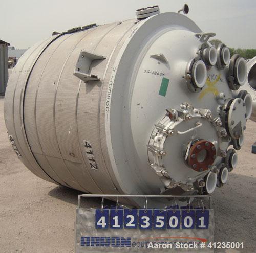 Used De Dietrich Closed Top Glass Lined Reactor Body, 750 gallon, 3009 white glass with calibration lines. Approximately 61'' diameter x 60'' straight side, dished top and bottom. Internal rated 150/...
