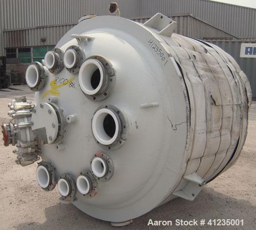 Used De Dietrich Closed Top Glass Lined Reactor Body, 750 gallon, 3009 white glass with calibration lines. Approximately 61'' diameter x 60'' straight side, dished top and bottom. Internal rated 150/...