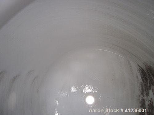 Used De Dietrich Closed Top Glass Lined Reactor Body, 750 gallon, 3009 white glass with calibration lines. Approximately 61'' diameter x 60'' straight side, dished top and bottom. Internal rated 150/...