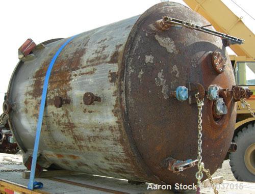 Used DeDietrich Glass Lined Reactor, 2000 Gallon, 3009 Blue Glass. Approximately 78" diameter x 90" straight side, dish top and bottom. Internal rated 100/fv psi at 500 deg F, jacket rated 90 psi at ...