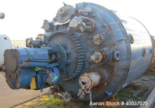 Used Drive Assembly and Covers.3 blade retreat curve agitator, fin style baffle. Philadelphia agitator, model PTE16, 14 to 1 ratio, driven by a 15 hp, 3/60/460 volt, 1780 rpm xp motor