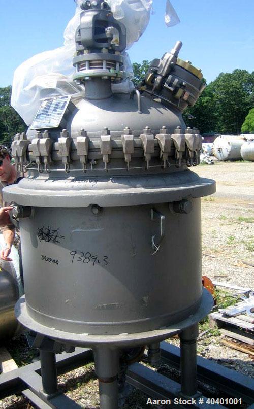 Unused- De Dietrich clamp top glass lined reactor, 100 gallon, 3009 glass, vertical. Internal rated 150 psi/fv at 500 deg F, jacket rated 115 psi at 500 deg F, or 100 psi with internal vacuum. Lenze ...